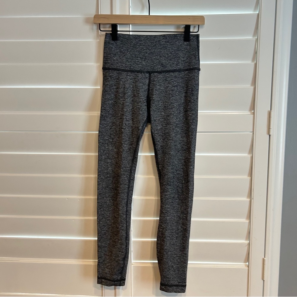 Lululemon Athletica Space Dye Dark Grey Size 4